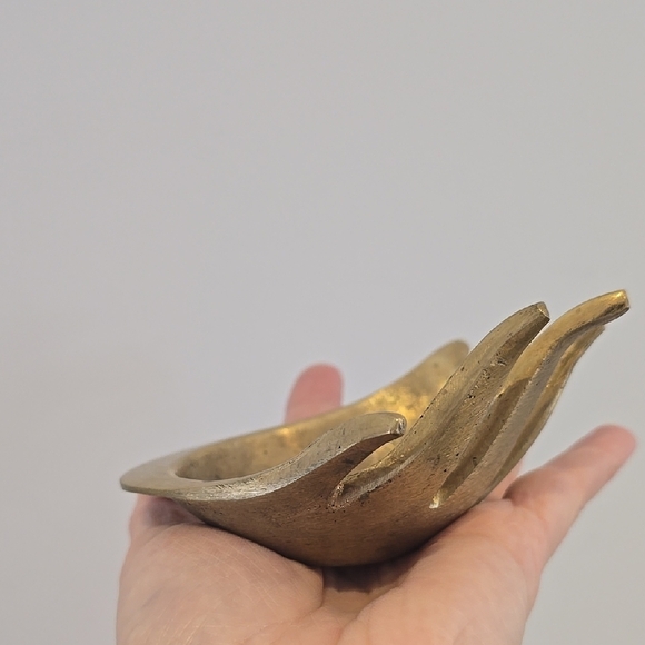 Vintage Mid Century Brass Hand Ashtray Walter Bosse Style - Picture 2 of 7